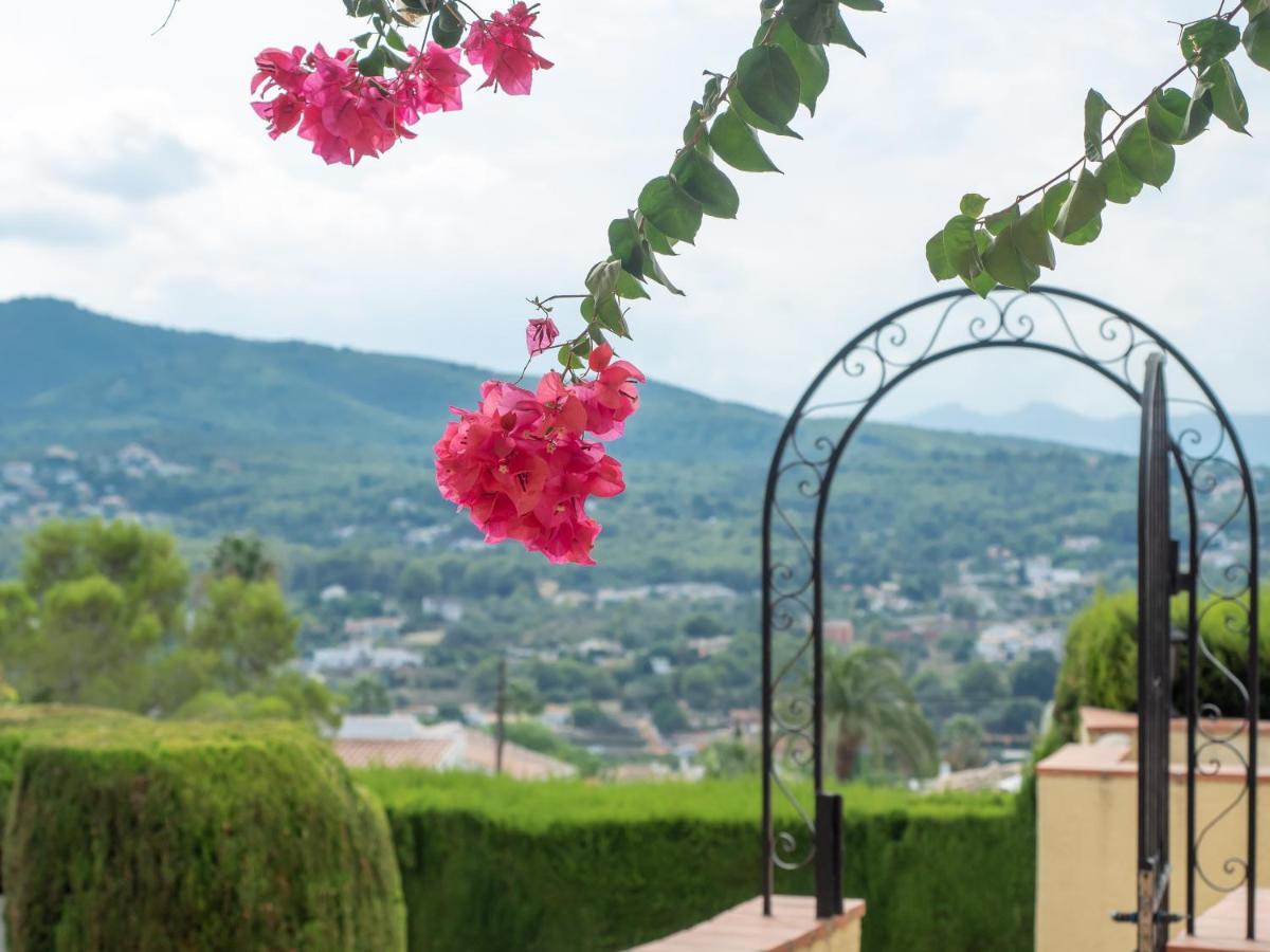 Authentic Groundfloor Apartment In Beautiful Villa, Хавеа Экстерьер фото
